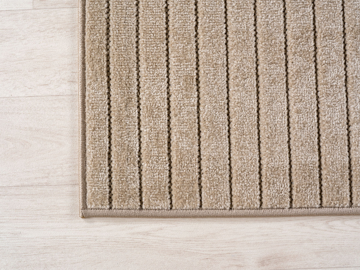 Joy 1400 Beige Kurzflor