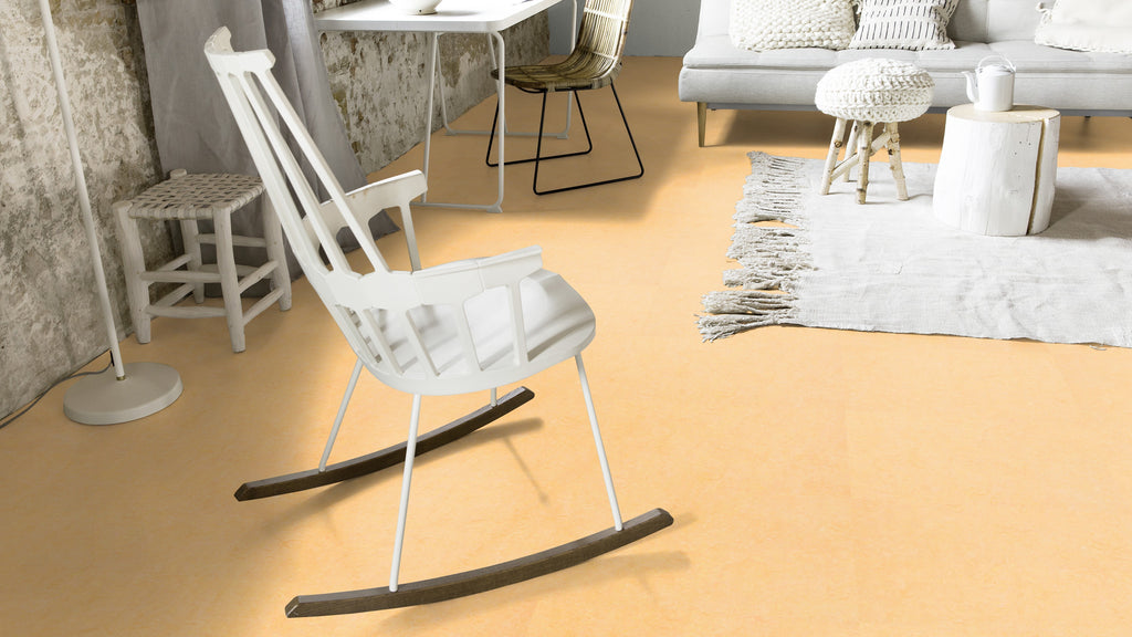 Marenta Linoleumboden 200cm | Farbe: Sand Gold | Raumbild 3 (Beispielbild, Farbe kann abweichen)