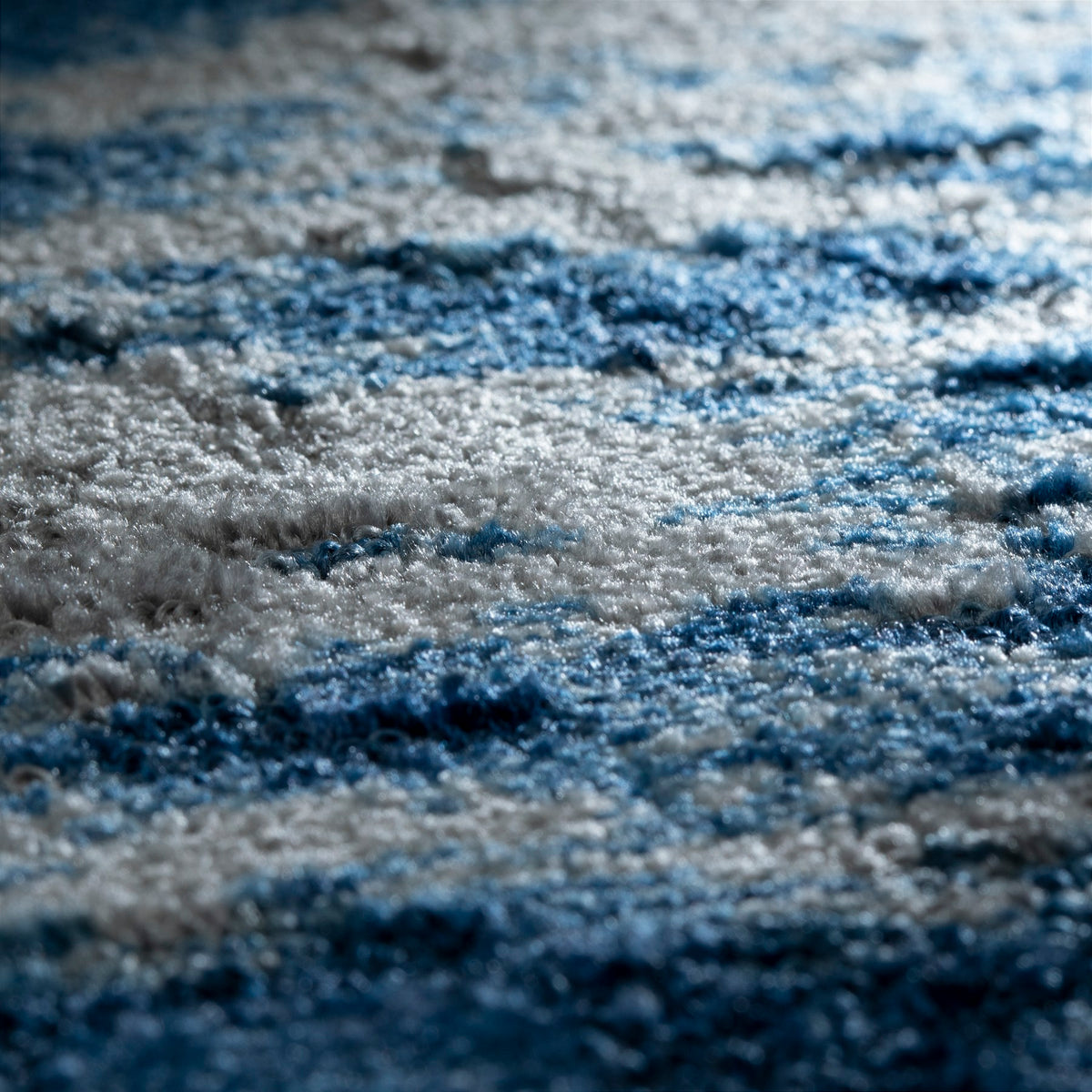 JAB Anstoetz Kalahari Teppichboden | Farbe: Stahlblau (256) | Raumansicht