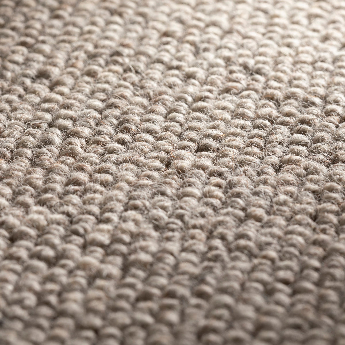 JAB Anstoetz Bay Teppichboden | Farbe: Taupe Dunkel (329) | Raumansicht