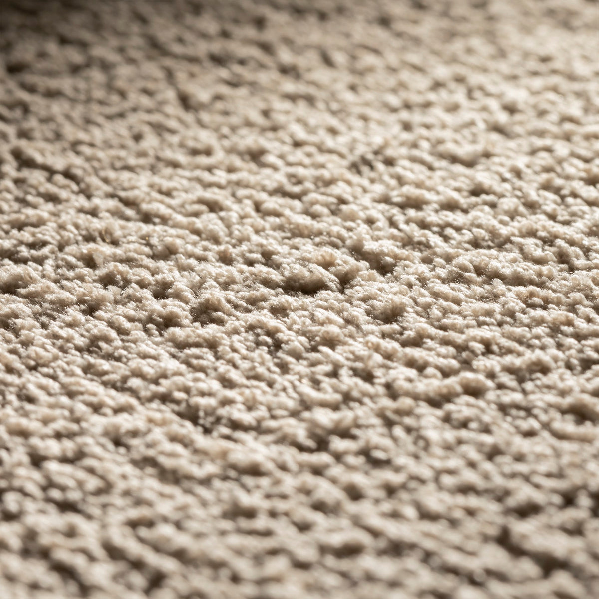 JAB Anstoetz Dreamer Teppichboden | Farbe: Taupe Hell (173) | Raumansicht