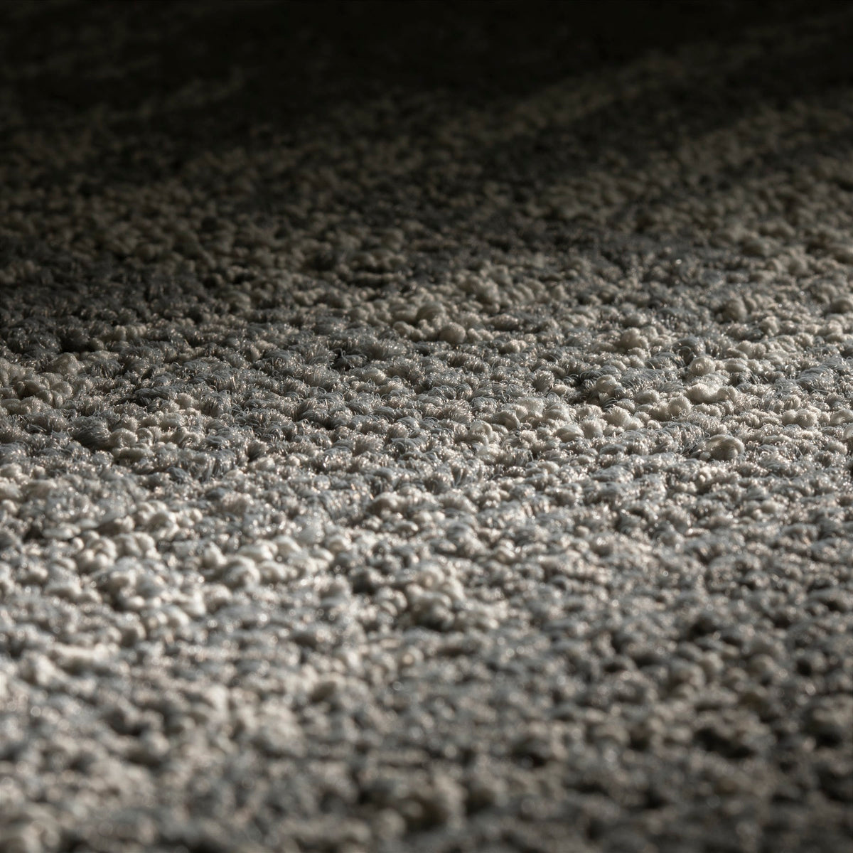 JAB Anstoetz Shadow SD Teppichboden | Farbe: Grau (290) | Raumansicht