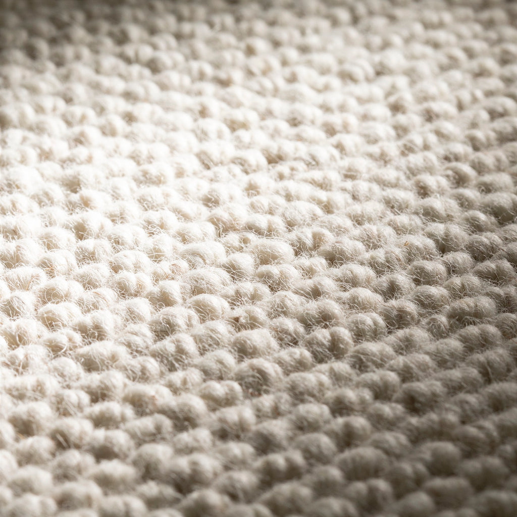 JAB Anstoetz Dot Teppichboden | Farbe: Creme Hell (098) | Raumansicht