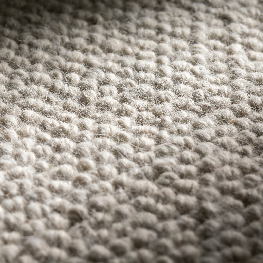 JAB Anstoetz Dot Teppichboden | Farbe: Greige (296) | Raumansicht