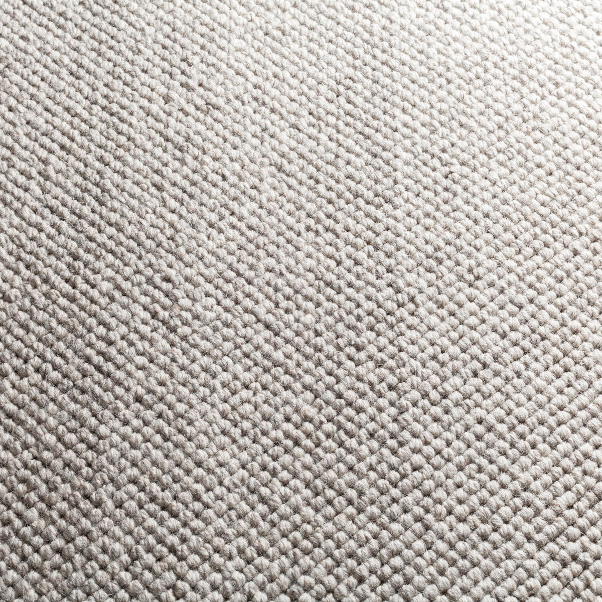 JAB Anstoetz Dot Teppichboden | Farbe: Silbergrau Hell (399)