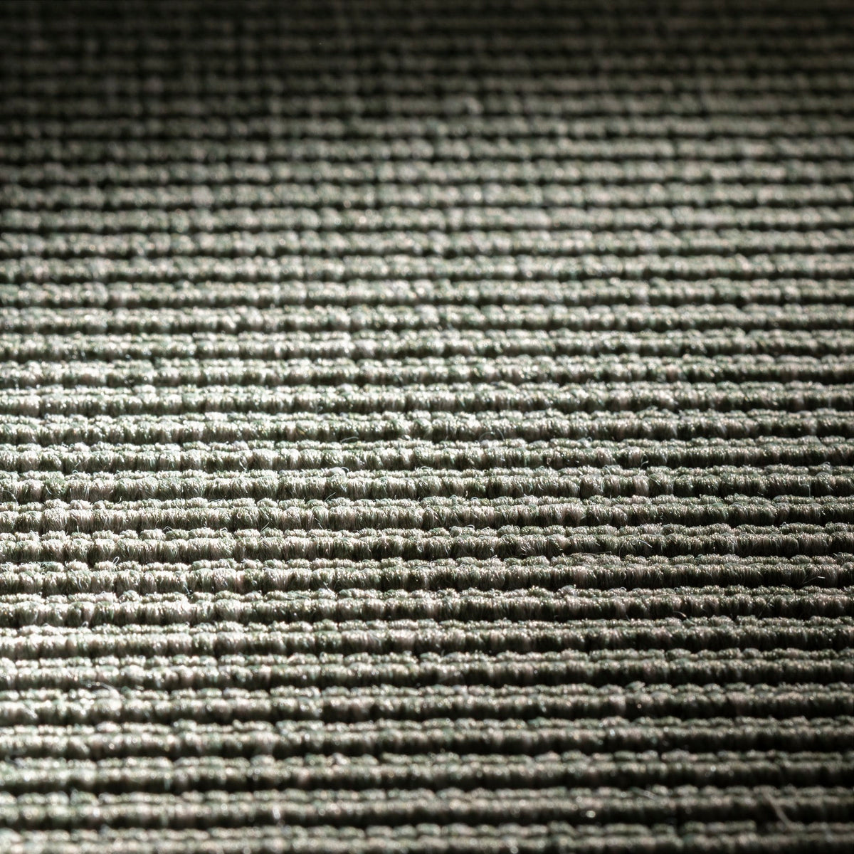 JAB Anstoetz Cool Teppichboden | Farbe: Grau Hell (232) | Raumansicht