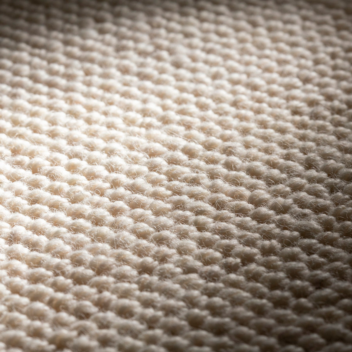 JAB Anstoetz Fjord Teppichboden | Farbe: Sand (078) | Raumansicht