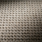 JAB Anstoetz Rocca Teppichboden | Farbe: Greige (094) | Raumansicht