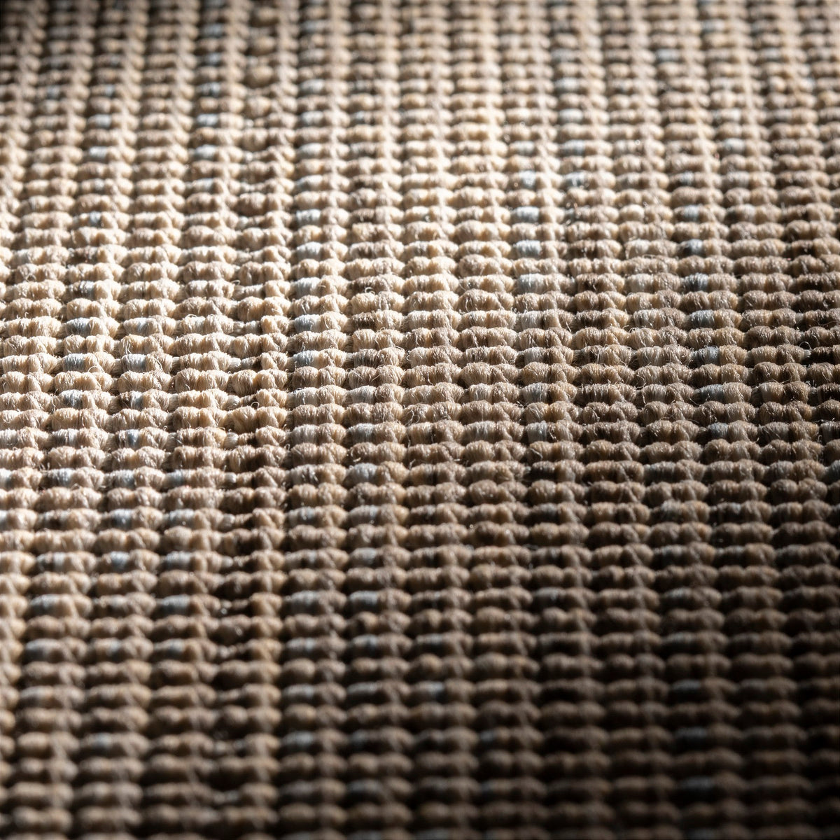 JAB Anstoetz Sands Teppichboden | Farbe: Taupe (170) | Raumansicht