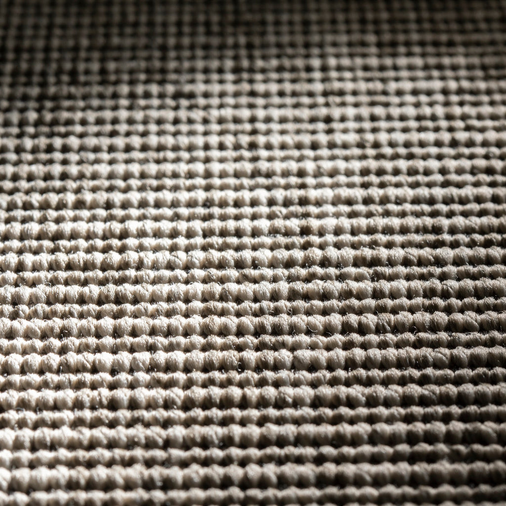 JAB Anstoetz Stone Teppichboden | Farbe: Steingrau (297) | Raumansicht