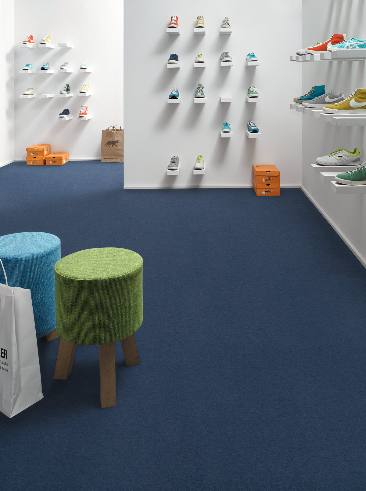 Vorwerk Forma Teppichboden | Farbe: Nachtblau Mittel (3S40) | Raumansicht