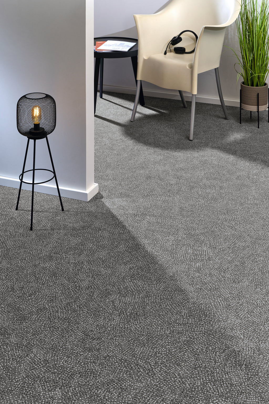 Vorwerk Varia Design Teppichboden | Farbe: Graphit Hell (5W44) | Raumansicht