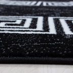 Plus 8009 Black Kurzflor Teppich