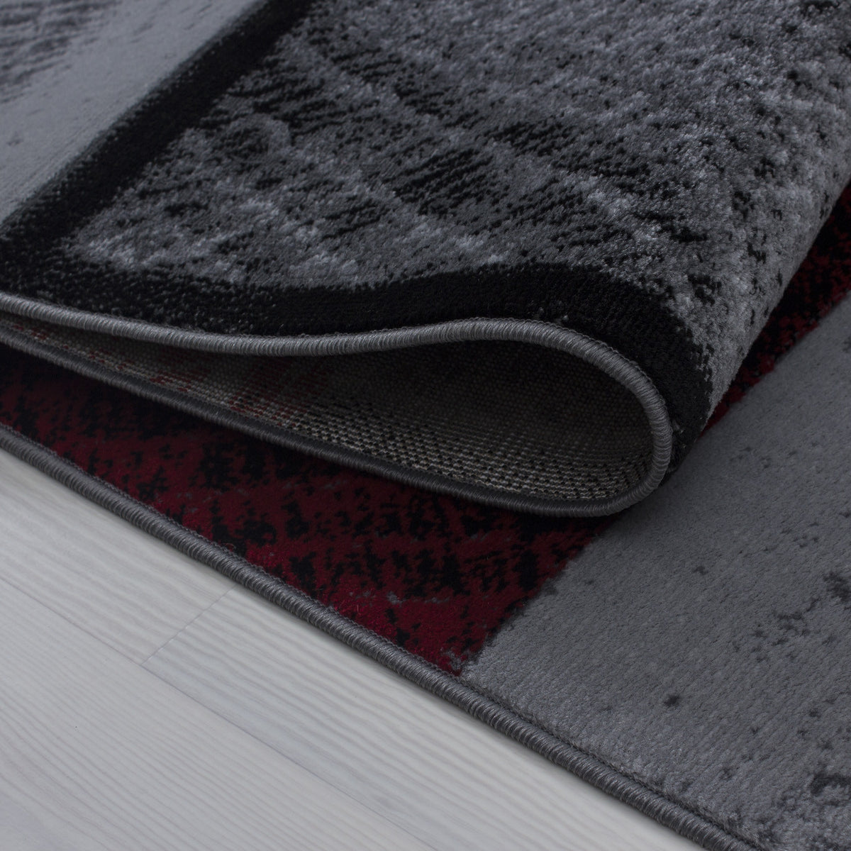 Plus 8003 Red Kurzflor Teppich