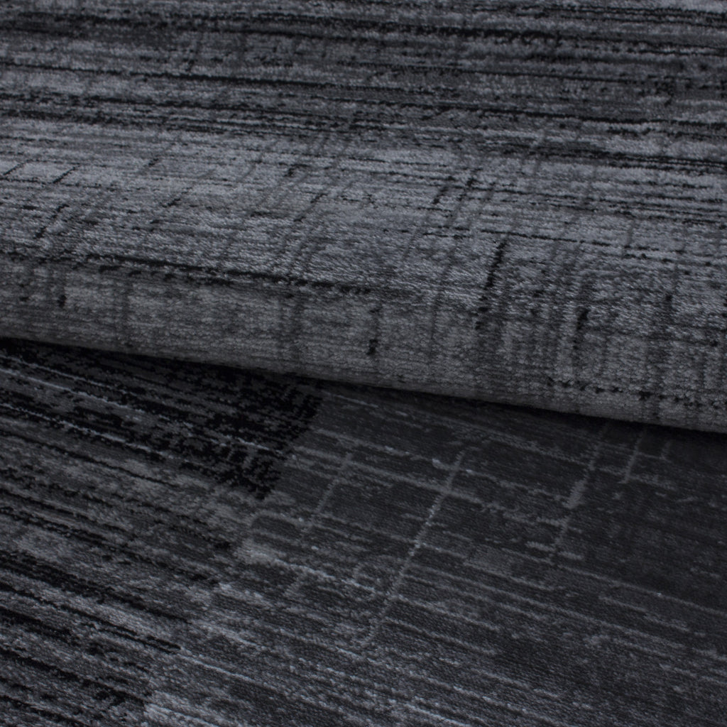 Plus 8001 Black Kurzflor Teppich