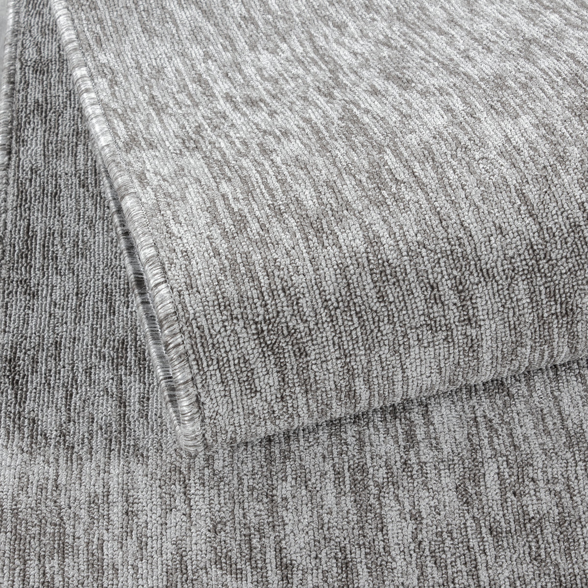 Nizza 1800 Lightgrey Kurzflor Teppich