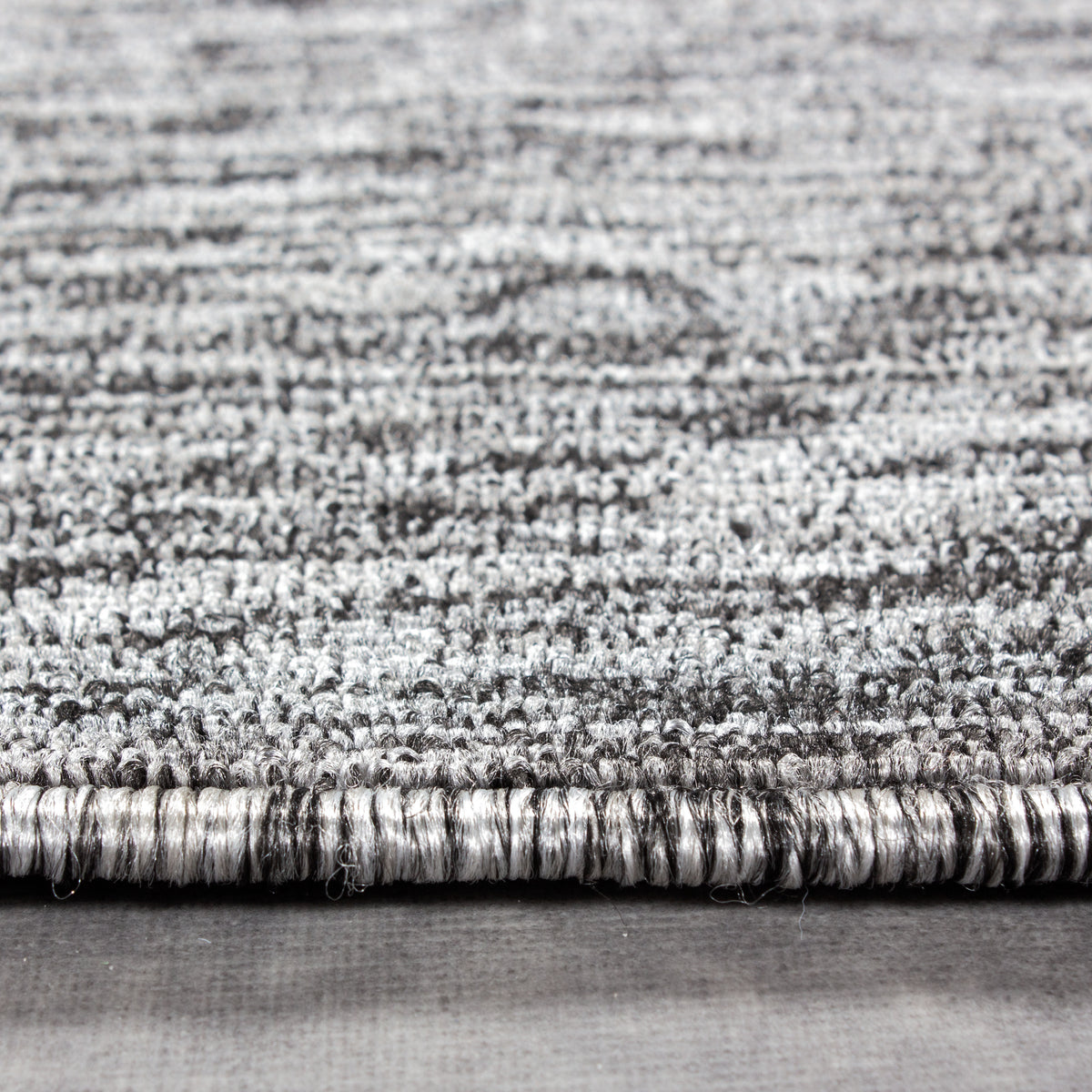 Nizza 1800 Grey Kurzflor Teppich