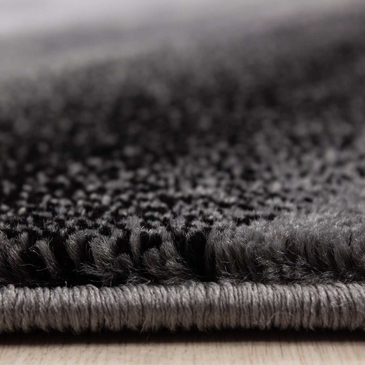 Miami 6630 Black Kurzflor Teppich