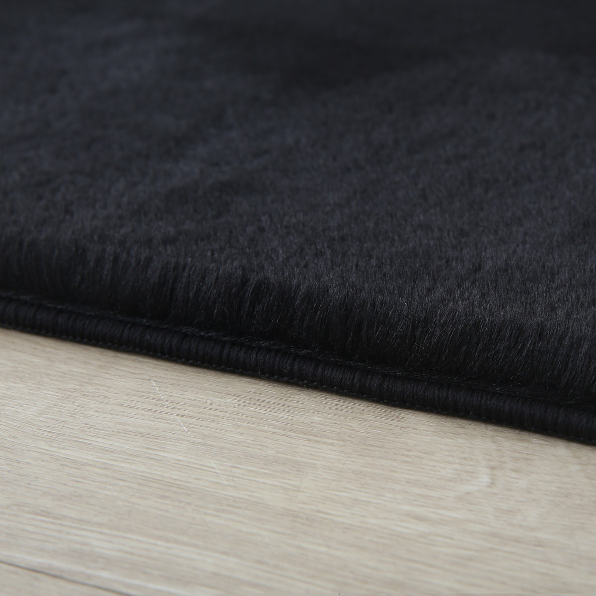Pouffy 5100 Black Kurzflor Teppich