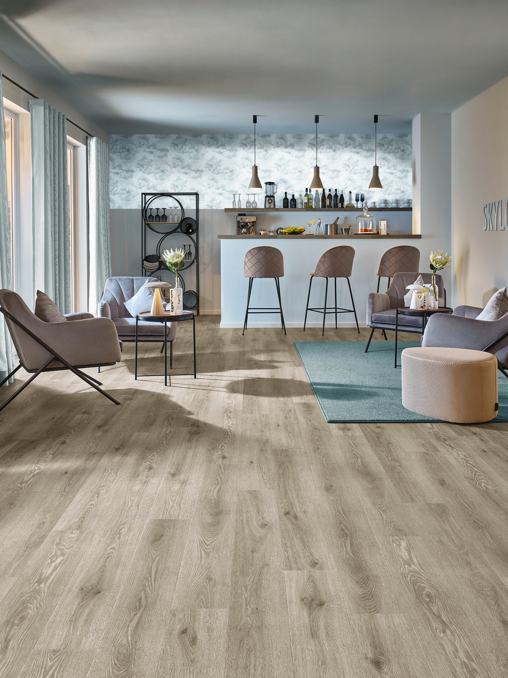 Dornova Eiche Rauchig Klebevinyl – Raumbeispiel 3