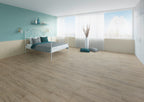 Odense Kiefer Grau Klickvinyl – Raumbeispiel 1