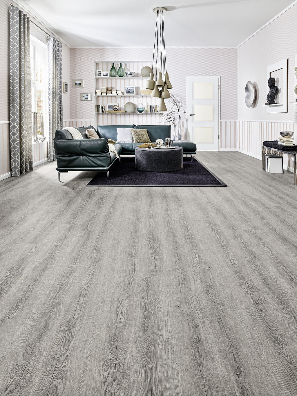 Odense Eiche Altgrau – Klickvinyl 5mm – Raumbeispiel 2