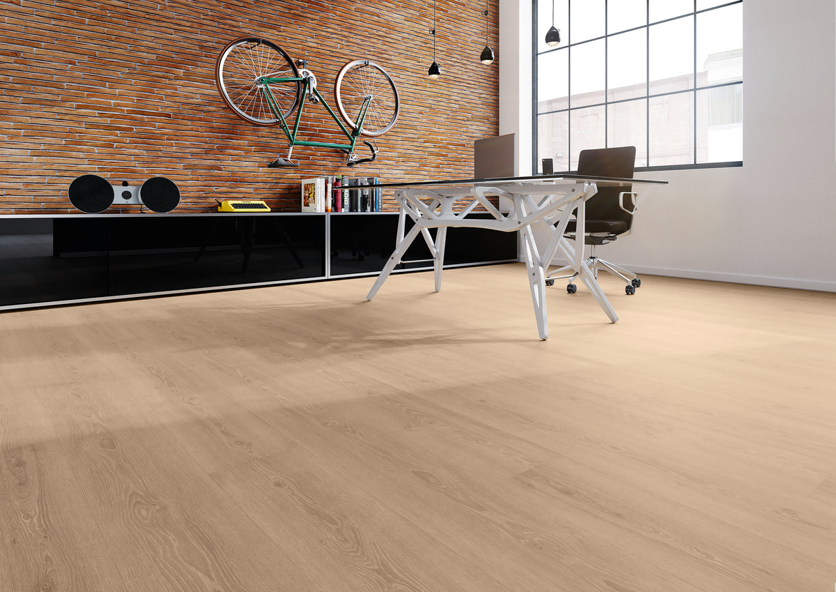 Dornova Eiche Perfekt Beige Klebevinyl – Raumbeispiel 2