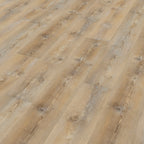 JAB Anstoetz Natural Pine Klebevinyl – Raumbeispiel