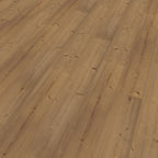 JAB Anstoetz Italian Pine Klebevinyl – Raumbeispiel