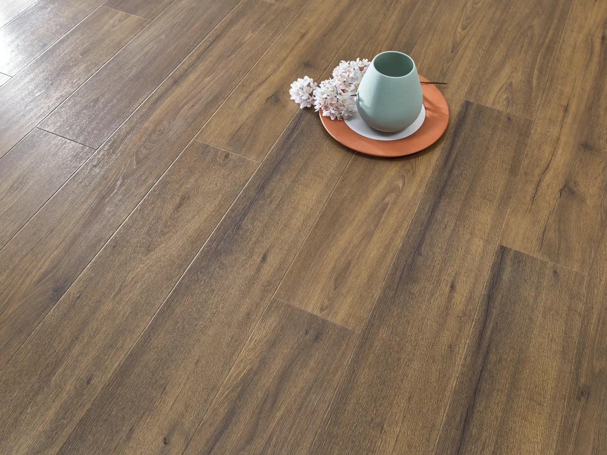 Ostara Eiche Vintage Braun Holz-Designboden