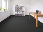 Basvera Nadelvlies Teppichboden | Farbe: Grau Tief | Raumansicht (Beispielbild, Farbe kann abweichen)