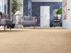 Bellagio Teppichboden | Farbe: Sand (610) | Raumansicht (Beispielbild, Farbe kann abweichen)