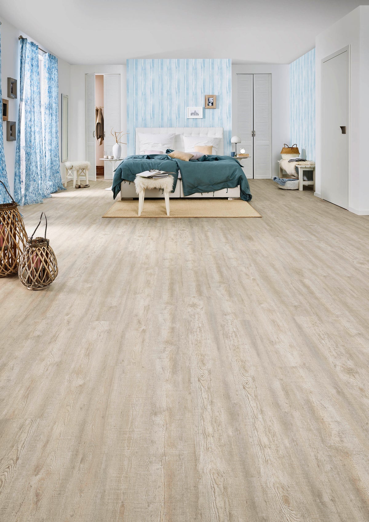 Solenta Eiche Weiß Limed Klebevinyl – Raumbeispiel 3