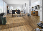 Bergen Kiefer Blond Klickvinyl – Raumbeispiel 3