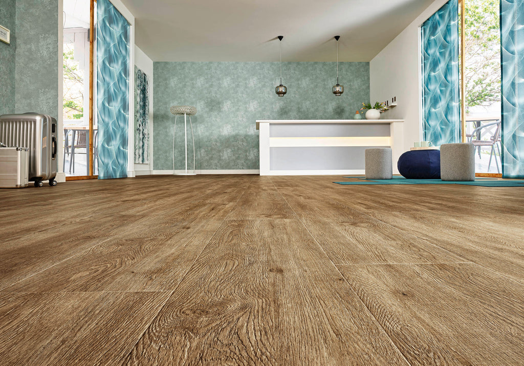Dornova Eiche Imperial Klebevinyl – Raumbeispiel 2