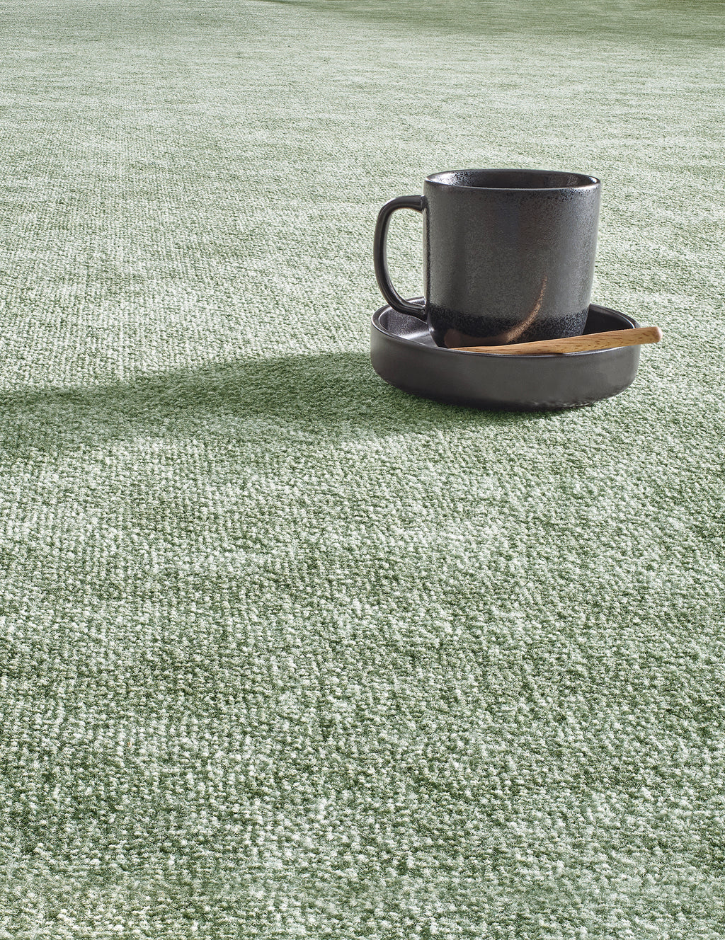 Coralia Teppichboden | Farbe: Grün Dunkel | Detailansicht 2