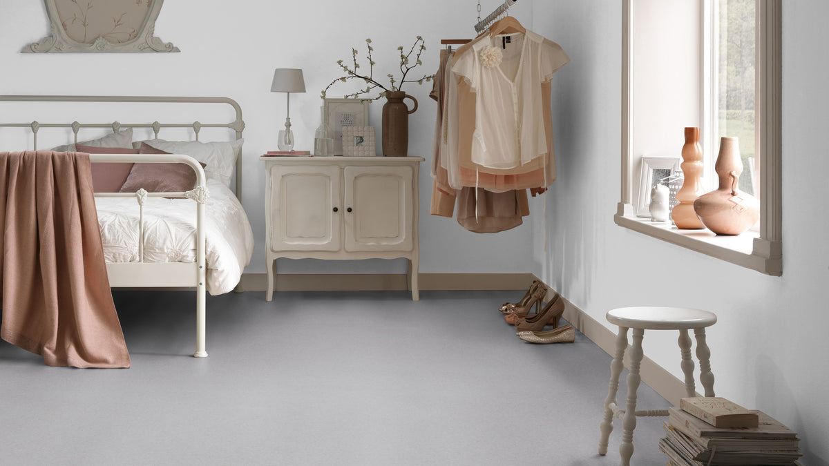 Nuvorino PVC-Boden homogen 200cm | Farbe: Dunkelgrau | Raumbild 1 (Beispielbild, Farbe kann abweichen)