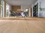 Fjordia Eiche Hellbeige Natur lackiert – Raumbeispiel 2