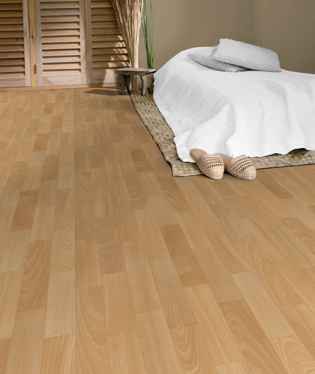 Gamverura Buche Natur – Vinylboden von der Rolle | Raumansicht