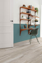 Gavello Eiche Kiesel Klebevinyl – Raumbeispiel (Farbe kann abweichen)