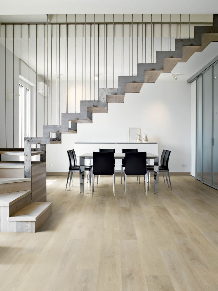 Gilvesto Eiche Kiesel Chevron Klickvinyl – Raumbeispiel (Farbe kann abweichen)