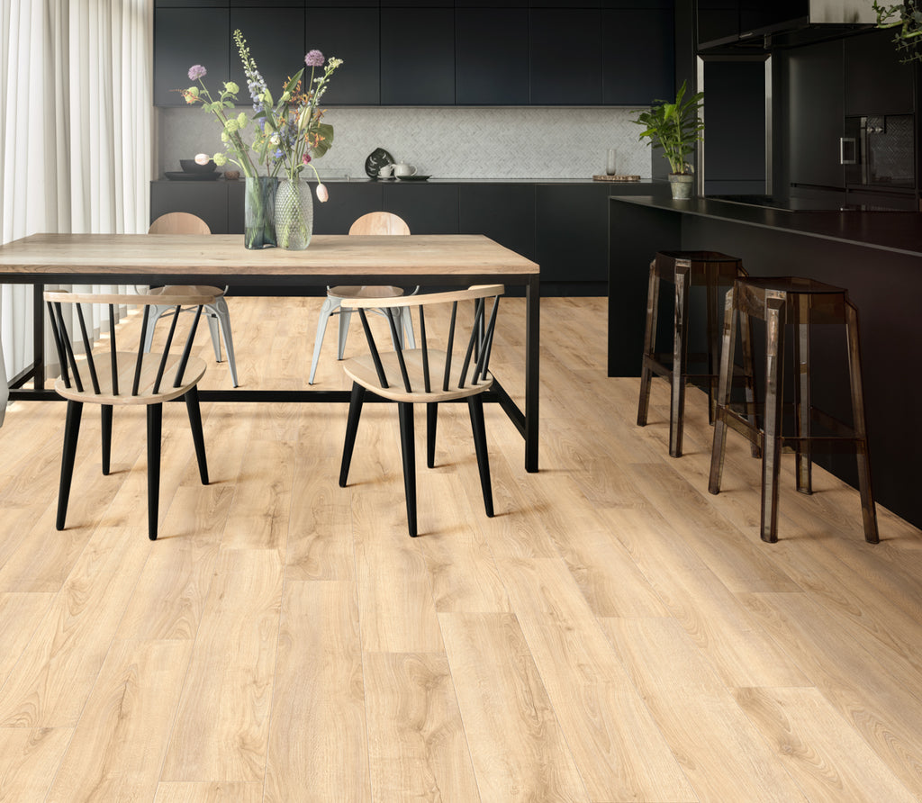 Ivondo Eiche Creme Klebevinyl – Raumbeispiel (Farbe kann abweichen)