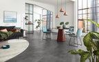 Ivoverano Beton Grau Klebevinyl – Raumbeispiel (Farbe kann abweichen)