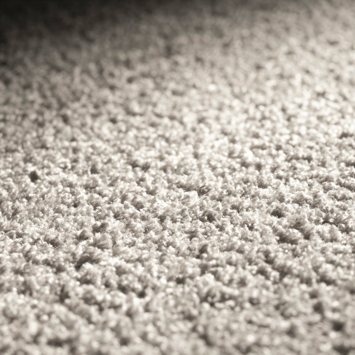 JAB Anstoetz Dreamer Teppich nach Maß | Farbe: Kieselgrau (090) | Detailansicht