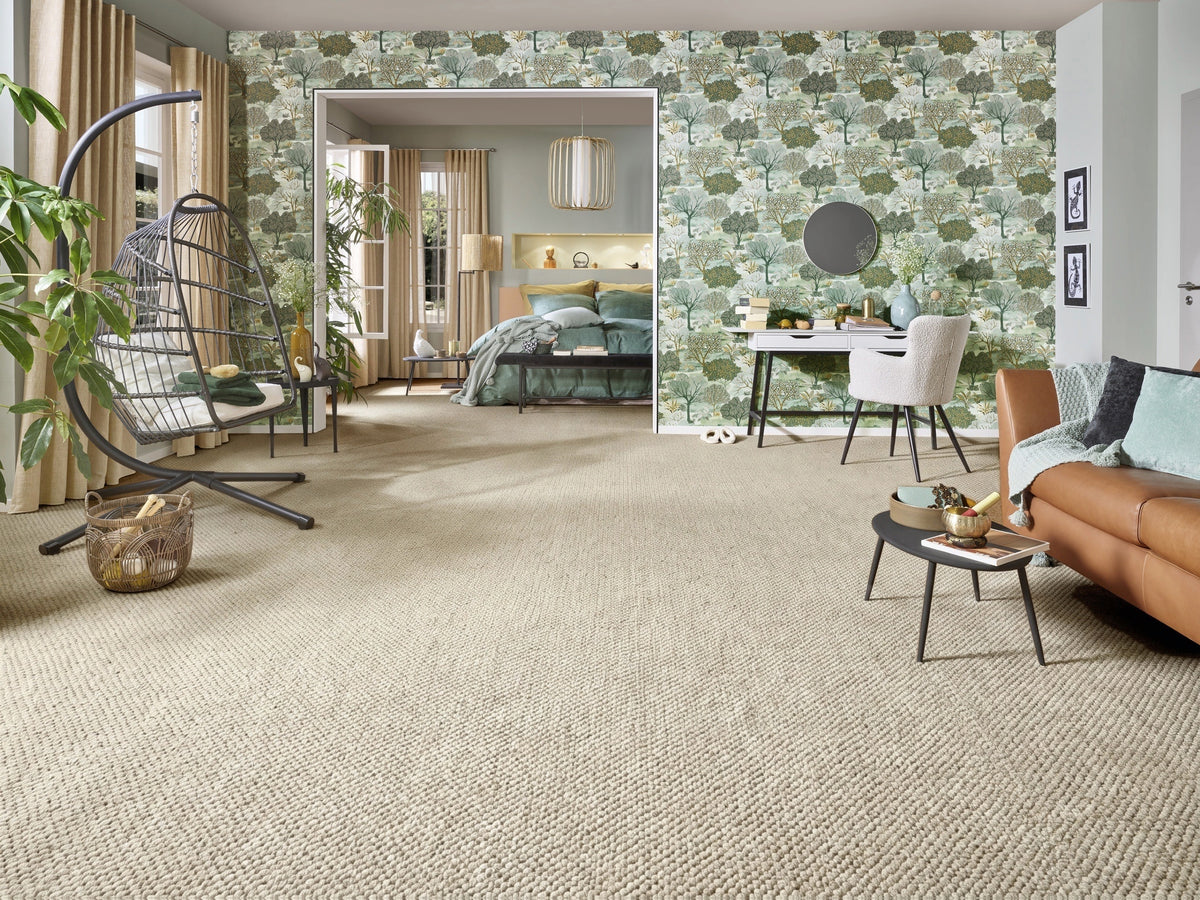 Nordica Teppichboden | Farbe: Beige Hell | Raumansicht (Beispielbild, Farbe kann abweichen)