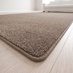 Piumera Teppich nach Maß | Farbe: Taupe Dunkel | Kettelecke (Beispielbild, Farbe kann abweichen)