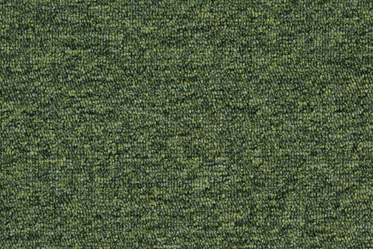 Islanda Teppich nach Maß | Farbe: Grün (021) | Musterfoto (Farbe kann abweichen)