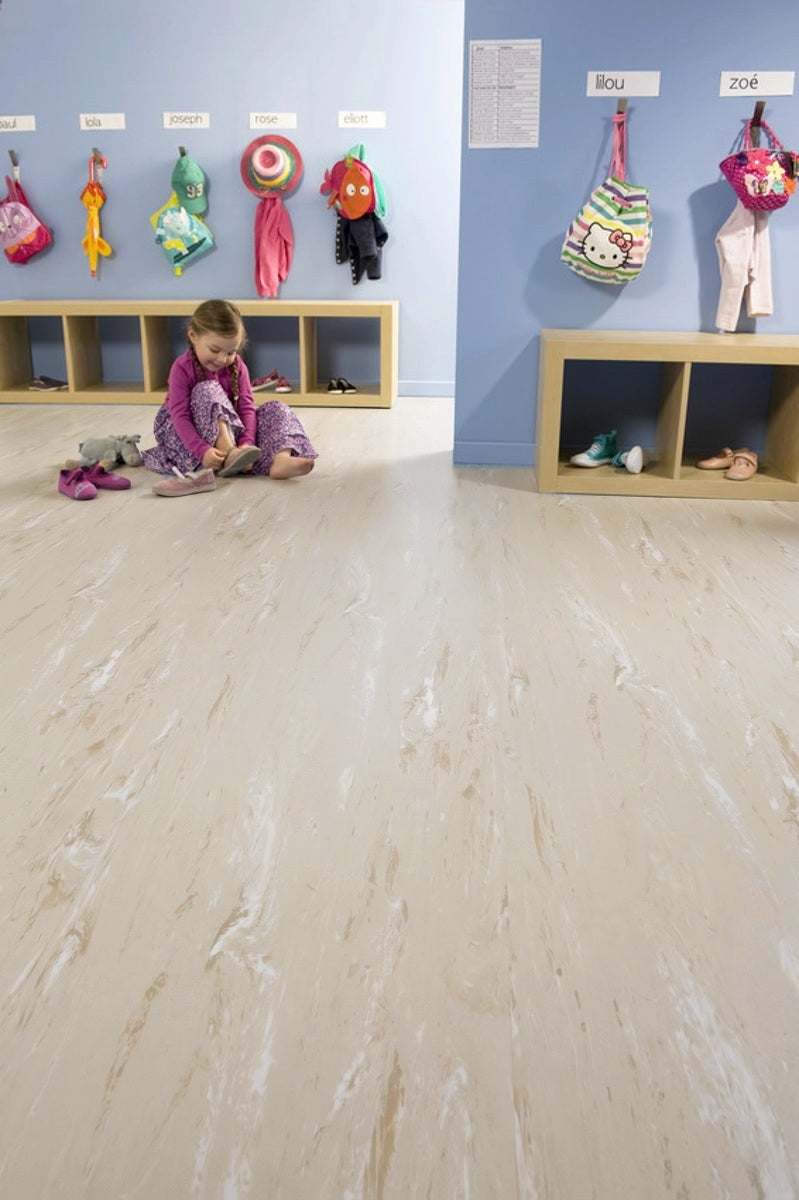 Rovanta PVC-Boden homogen 200cm | Farbe: Beige | Raumansicht (Beispielbild, Farbe kann abweichen)