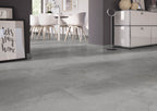 Scalinino Beton Mittelgrau Klickvinyl – Raumbeispiel (Farbe kann abweichen)