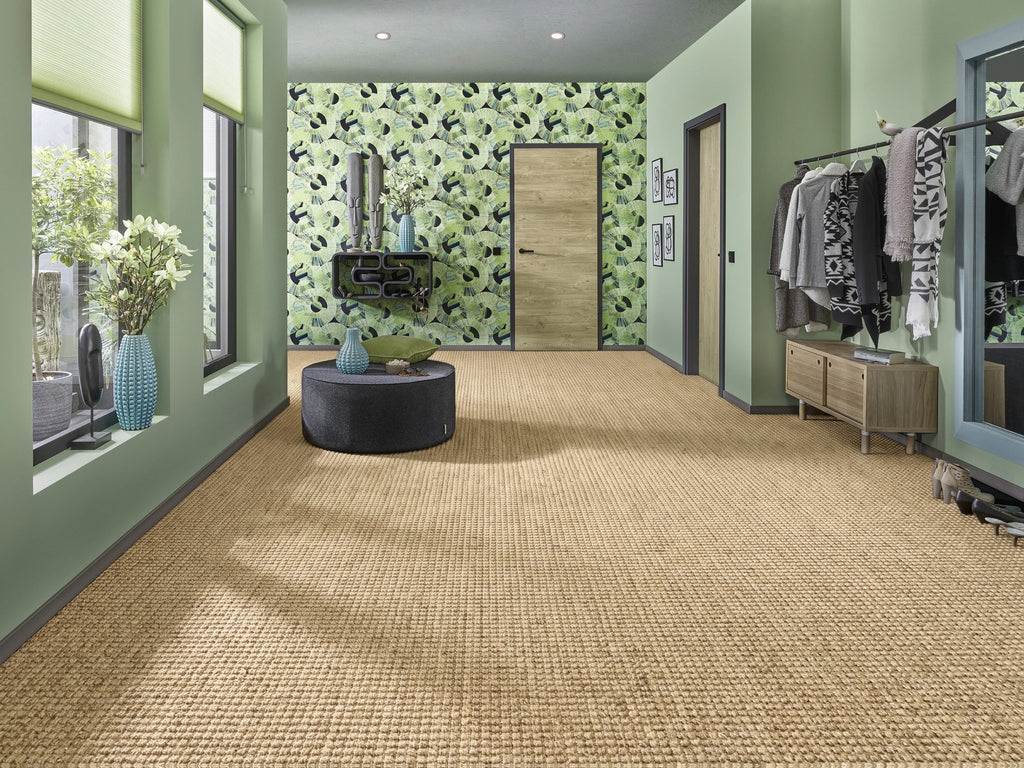 Sisara Teppichboden | Farbe: Beige Mittel Dunkler | Raumansicht (Beispielbild, Farbe kann abweichen)